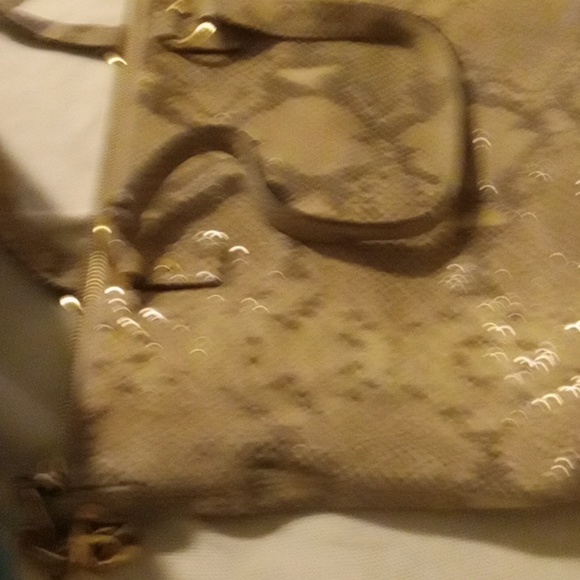 Handbag - Picture 4 of 11